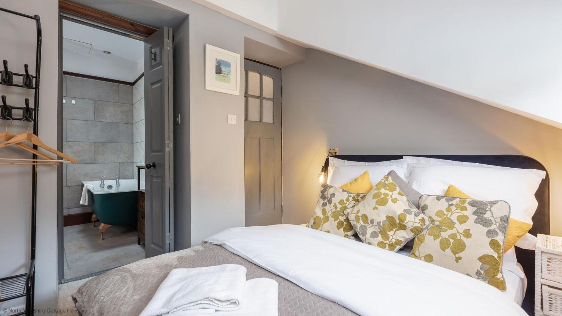 Stone Cottage In Picturesque North Yorkshire Village - Bull Dog Cottage Ampleforth Bagian luar foto